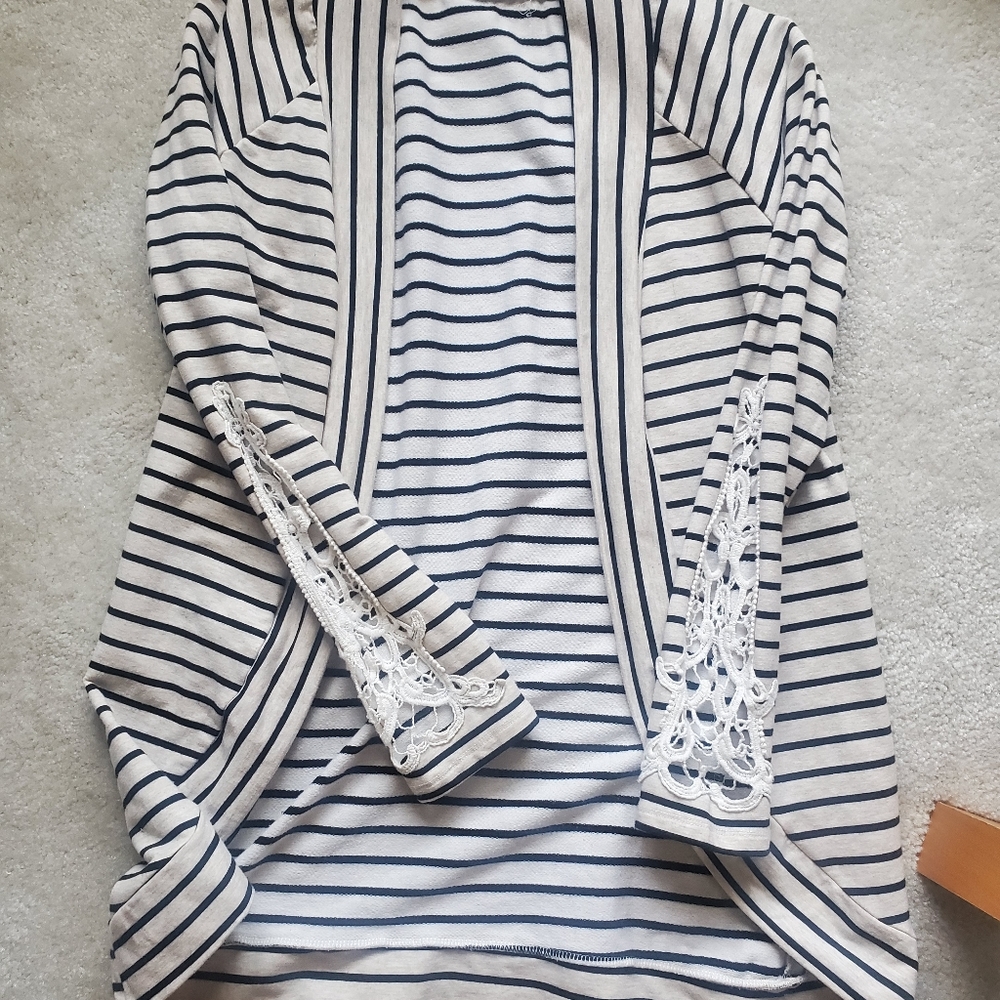 Ladies 3/4 length cardigan